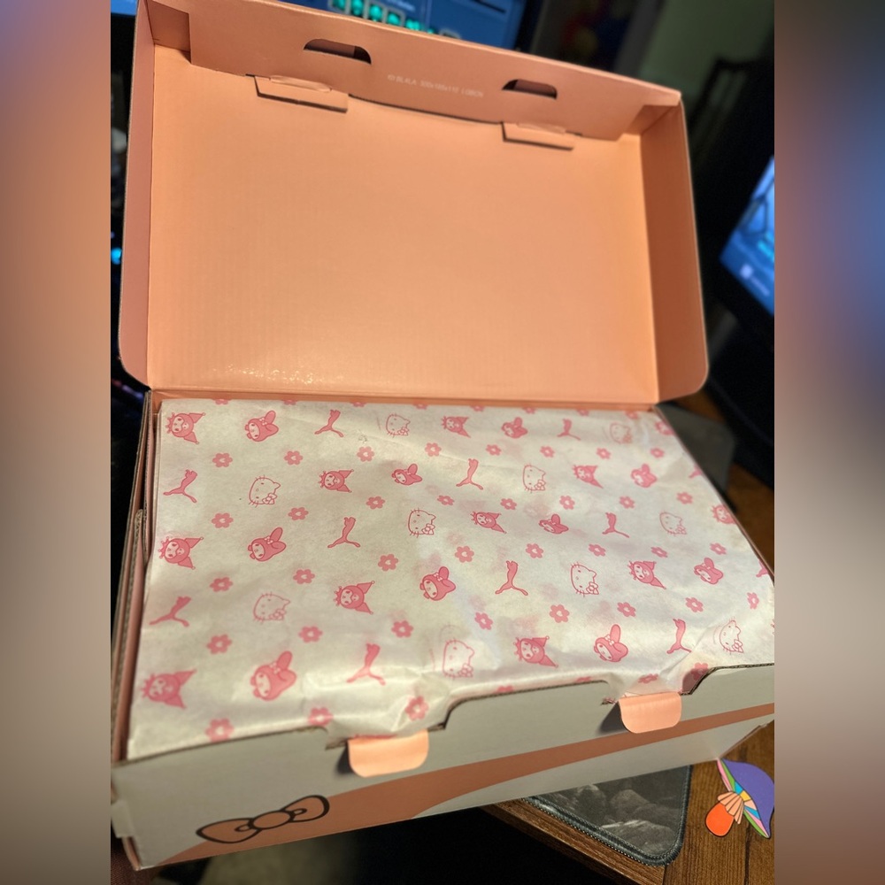 Puma x Hello Kitty Palermo - Picture 3 of 8